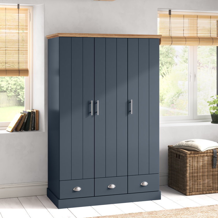 Dark wood deals 3 door wardrobe